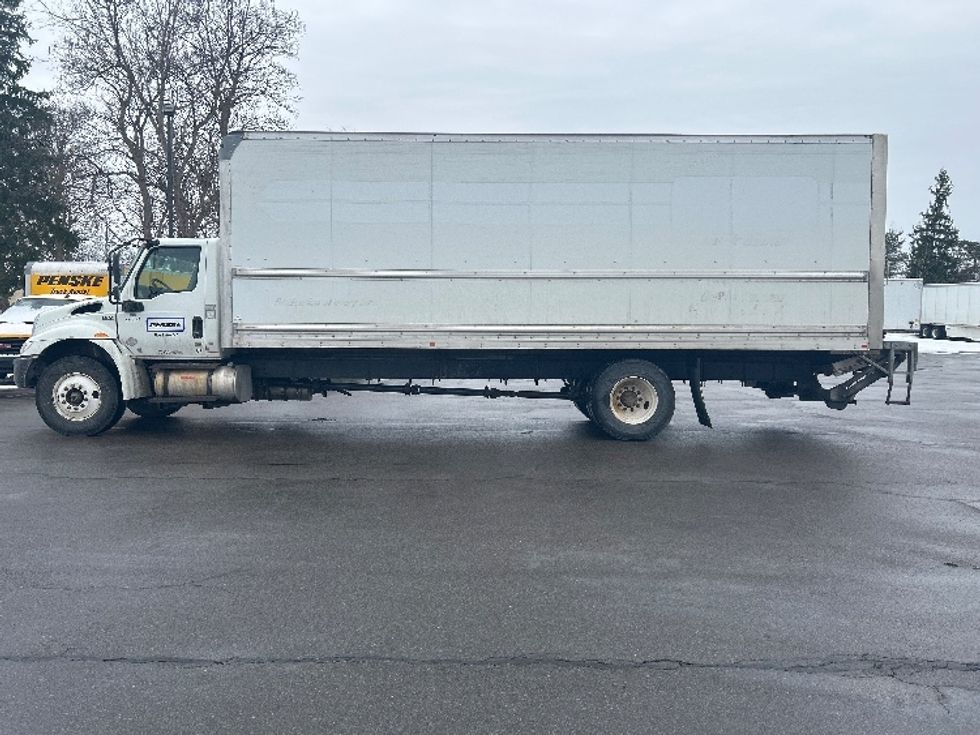 Medium Duty Box Truck-Light and Medium Duty Trucks-International-2021-MV607-Fredonia-NY-205,323\n\t\tmiles-$ 44,500 - Image 4