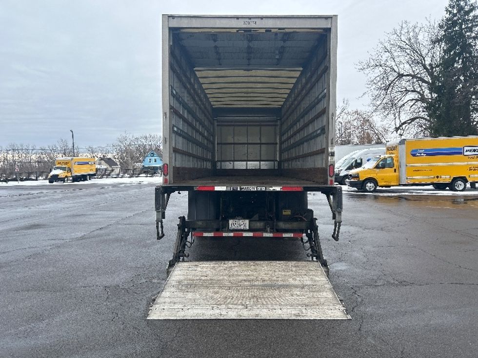 Medium Duty Box Truck-Light and Medium Duty Trucks-International-2021-MV607-Fredonia-NY-205,323\n\t\tmiles-$ 44,500 - Image 9