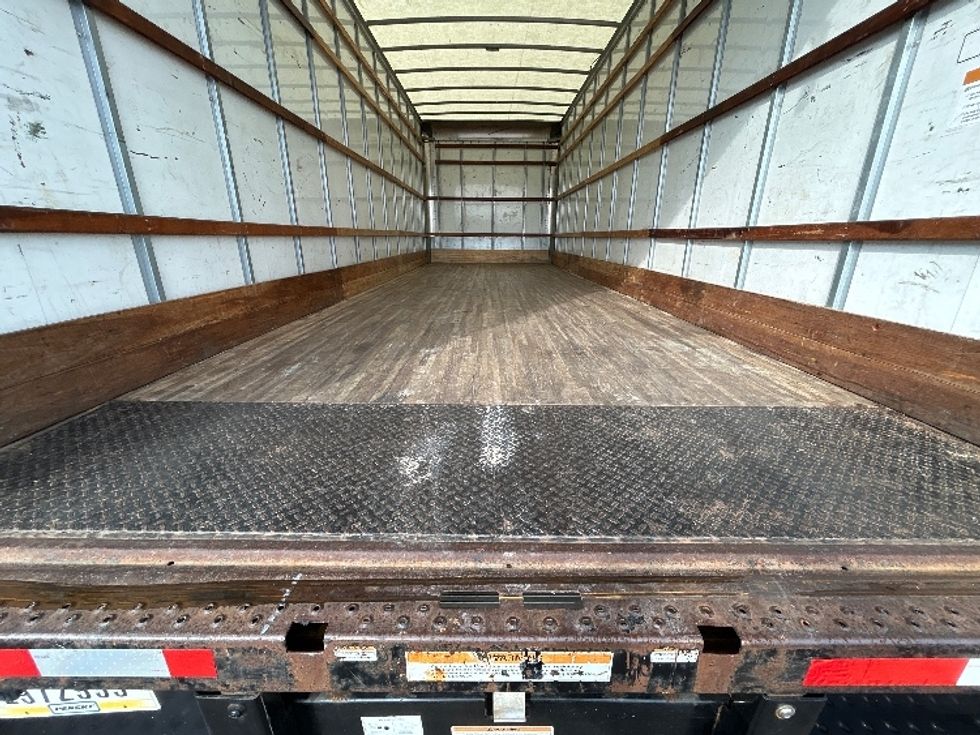 Medium Duty Box Truck-Light and Medium Duty Trucks-International-2021-MV607-Fredonia-NY-246,791\n\t\tmiles-$ 35,000 - Image 10