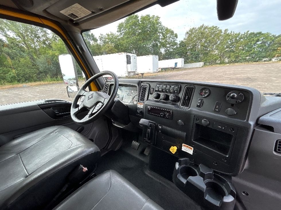 Medium Duty Box Truck-Light and Medium Duty Trucks-International-2021-MV607-Fredonia-NY-246,791\n\t\tmiles-$ 35,000 - Image 21