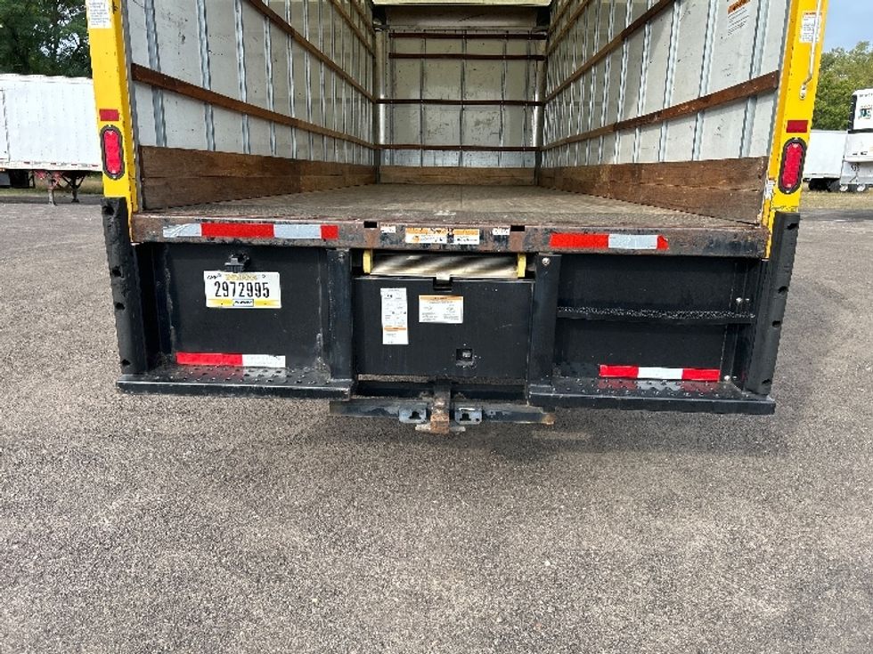 Medium Duty Box Truck-Light and Medium Duty Trucks-International-2021-MV607-Fredonia-NY-246,791\n\t\tmiles-$ 35,000 - Image 9