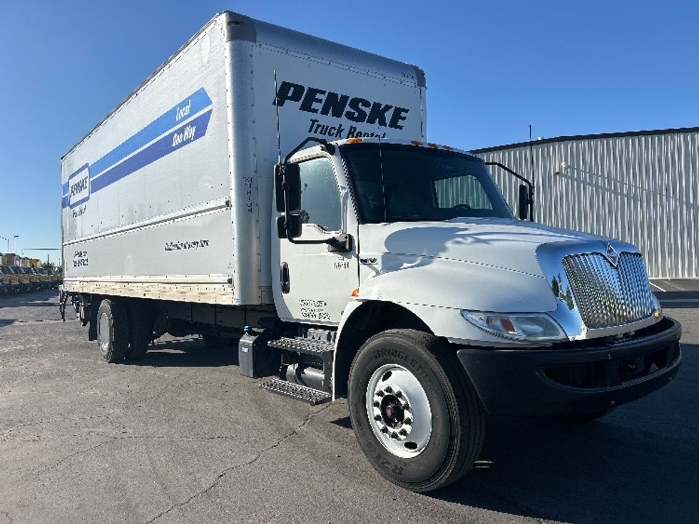 Medium Duty Box Truck-Light and Medium Duty Trucks-International-2021-MV607-Fresno-CA-191,297\n\t\tmiles-$ 54,000 - Image 1