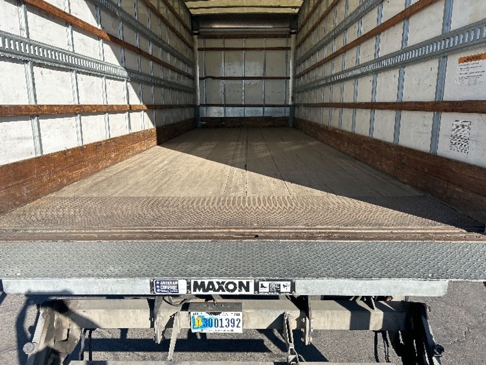 Medium Duty Box Truck-Light and Medium Duty Trucks-International-2021-MV607-Fresno-CA-191,297\n\t\tmiles-$ 54,000 - Image 10