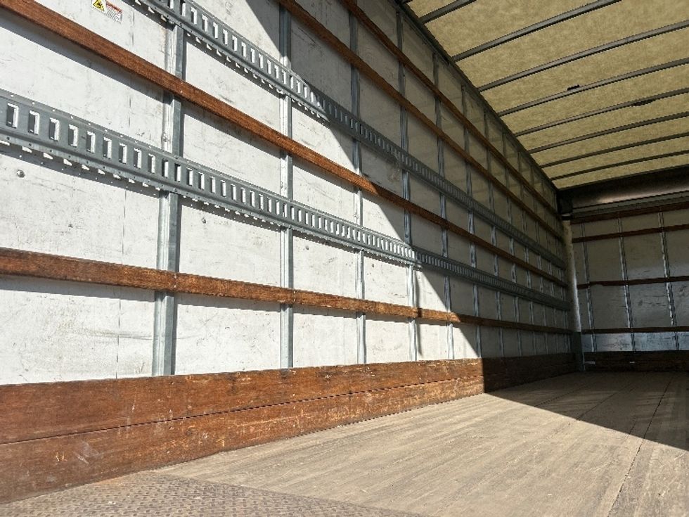 Medium Duty Box Truck-Light and Medium Duty Trucks-International-2021-MV607-Fresno-CA-191,297\n\t\tmiles-$ 54,000 - Image 11