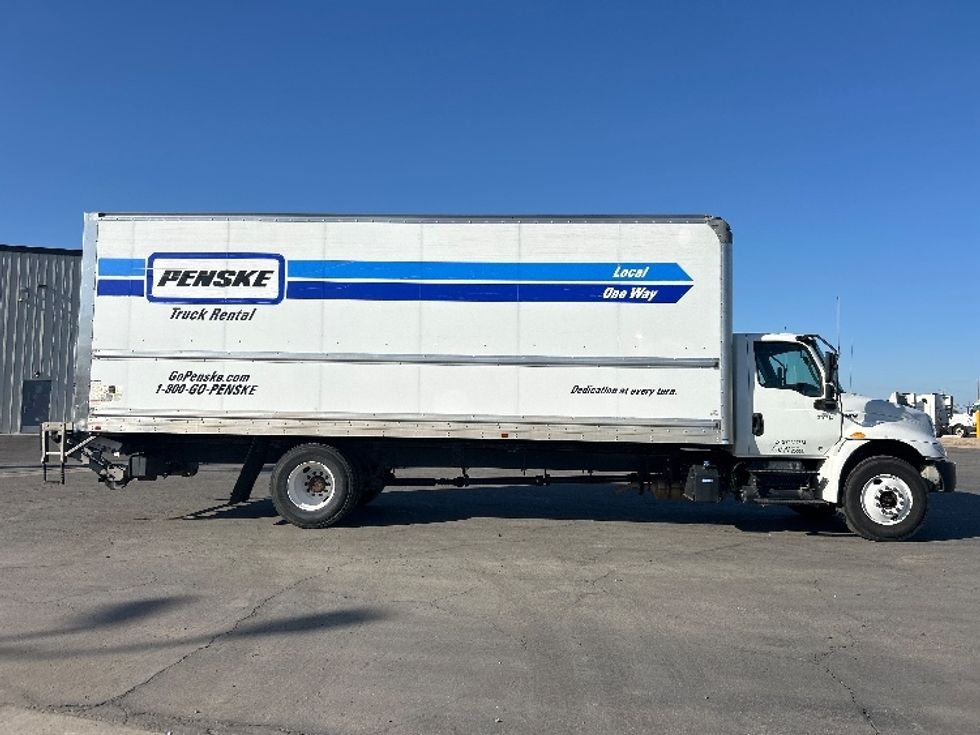 Medium Duty Box Truck-Light and Medium Duty Trucks-International-2021-MV607-Fresno-CA-191,297\n\t\tmiles-$ 54,000 - Image 15