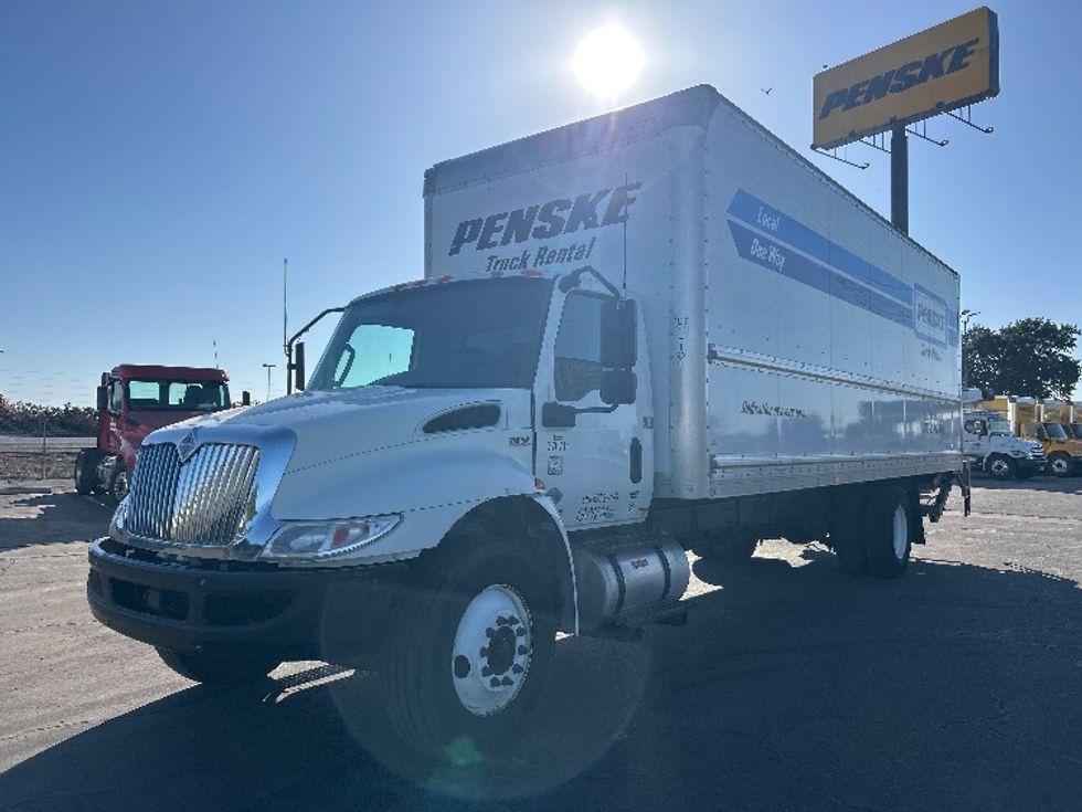 Medium Duty Box Truck-Light and Medium Duty Trucks-International-2021-MV607-Fresno-CA-191,297\n\t\tmiles-$ 54,000 - Image 3