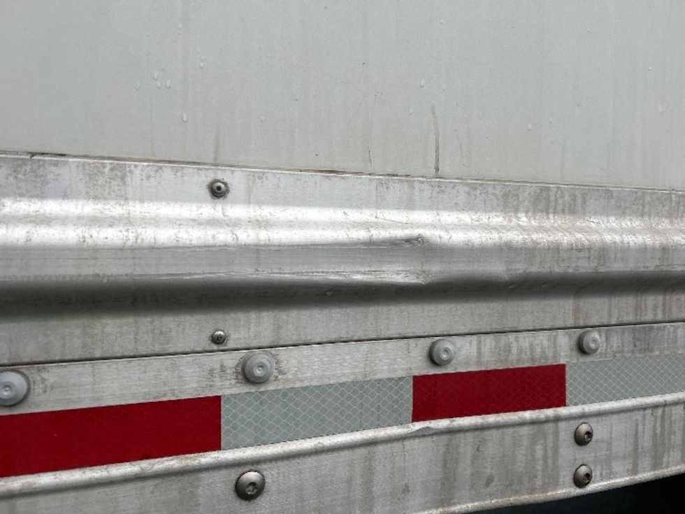 Medium Duty Box Truck-Light and Medium Duty Trucks-International-2021-MV607-Fresno-CA-219,305\n\t\tmiles-$ 48,250 - Image 23