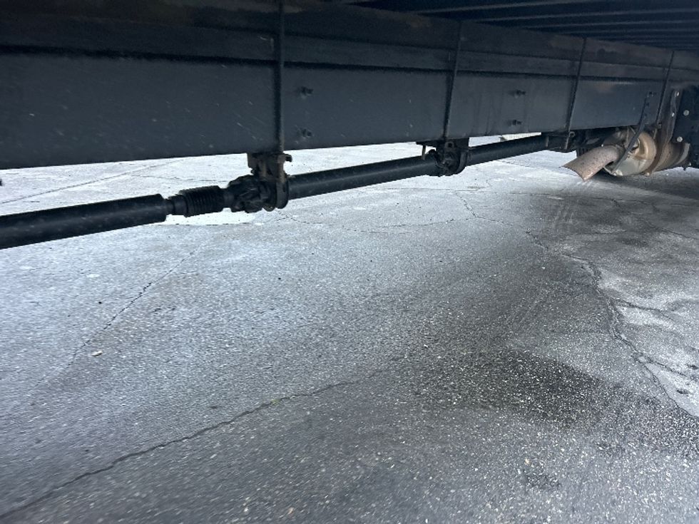 Medium Duty Box Truck-Light and Medium Duty Trucks-International-2021-MV607-Fresno-CA-221,332\n\t\tmiles-$ 48,000 - Image 14