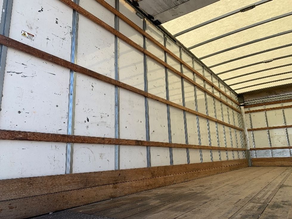 Medium Duty Box Truck-Light and Medium Duty Trucks-International-2021-MV607-Fresno-CA-229,181\n\t\tmiles-$ 38,000 - Image 11