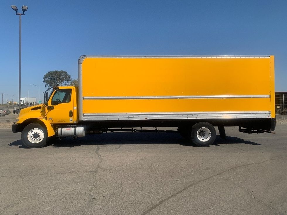 Medium Duty Box Truck-Light and Medium Duty Trucks-International-2021-MV607-Fresno-CA-229,181\n\t\tmiles-$ 38,000 - Image 4