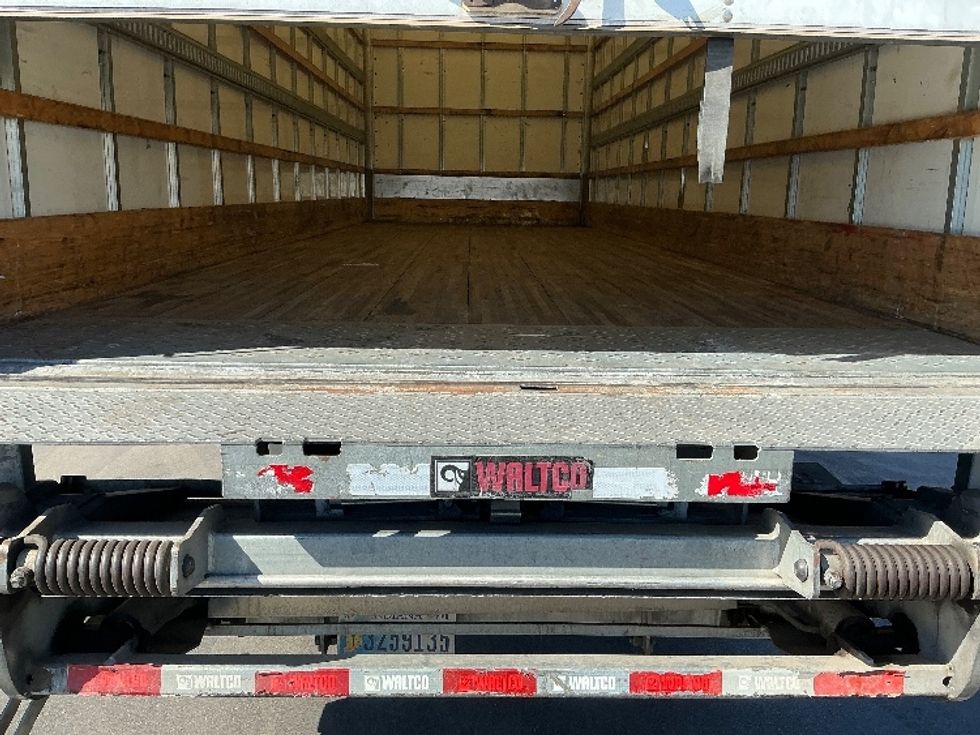 Medium Duty Box Truck-Light and Medium Duty Trucks-International-2021-MV607-Fresno-CA-236,037\n\t\tmiles-$ 44,500 - Image 10
