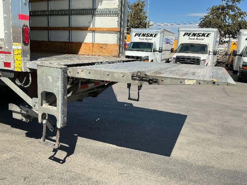 Medium Duty Box Truck-Light and Medium Duty Trucks-International-2021-MV607-Fresno-CA-236,037\n\t\tmiles-$ 44,500 - Image 26