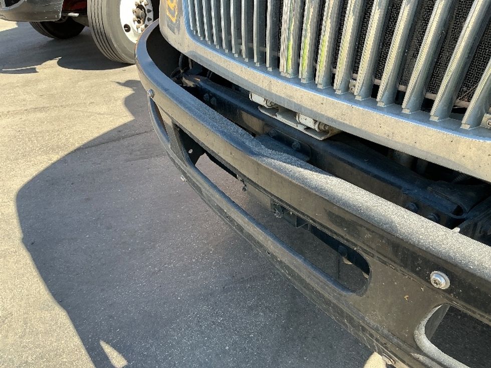 Medium Duty Box Truck-Light and Medium Duty Trucks-International-2021-MV607-Fresno-CA-236,037\n\t\tmiles-$ 44,500 - Image 27