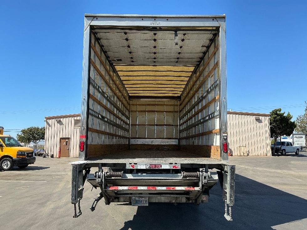 Medium Duty Box Truck-Light and Medium Duty Trucks-International-2021-MV607-Fresno-CA-236,037\n\t\tmiles-$ 44,500 - Image 8