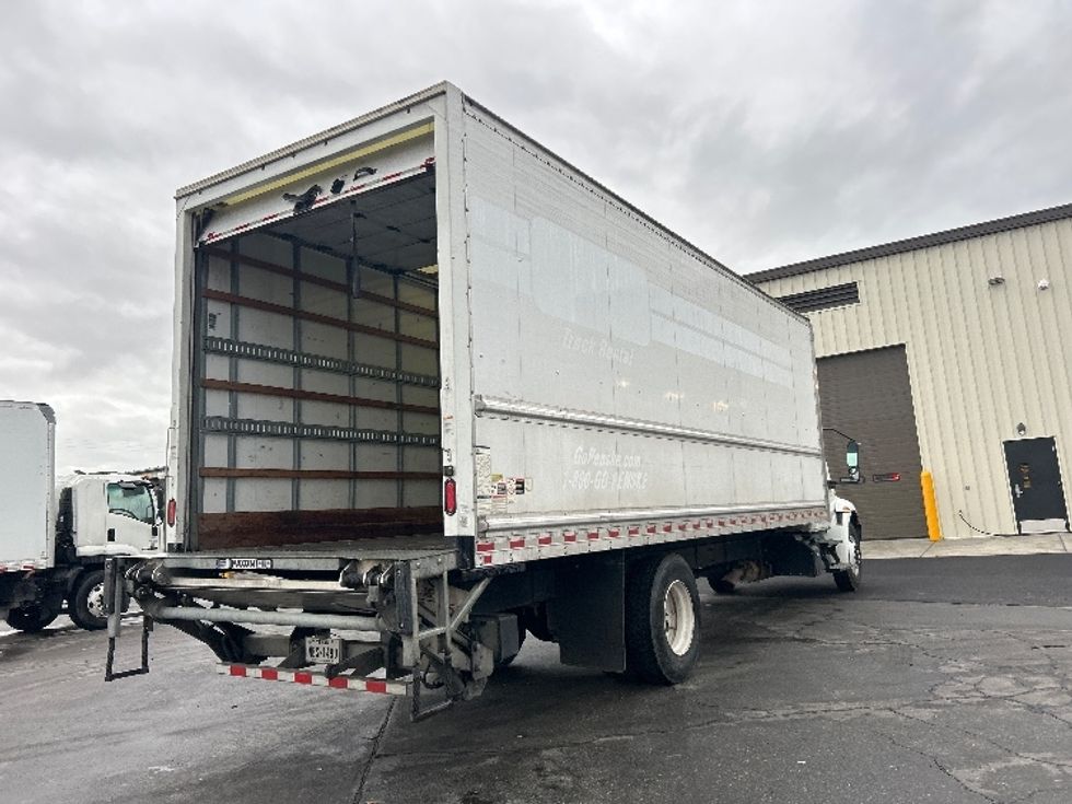 Medium Duty Box Truck-Light and Medium Duty Trucks-International-2021-MV607-Fresno-CA-237,549\n\t\tmiles-$ 51,000 - Image 13