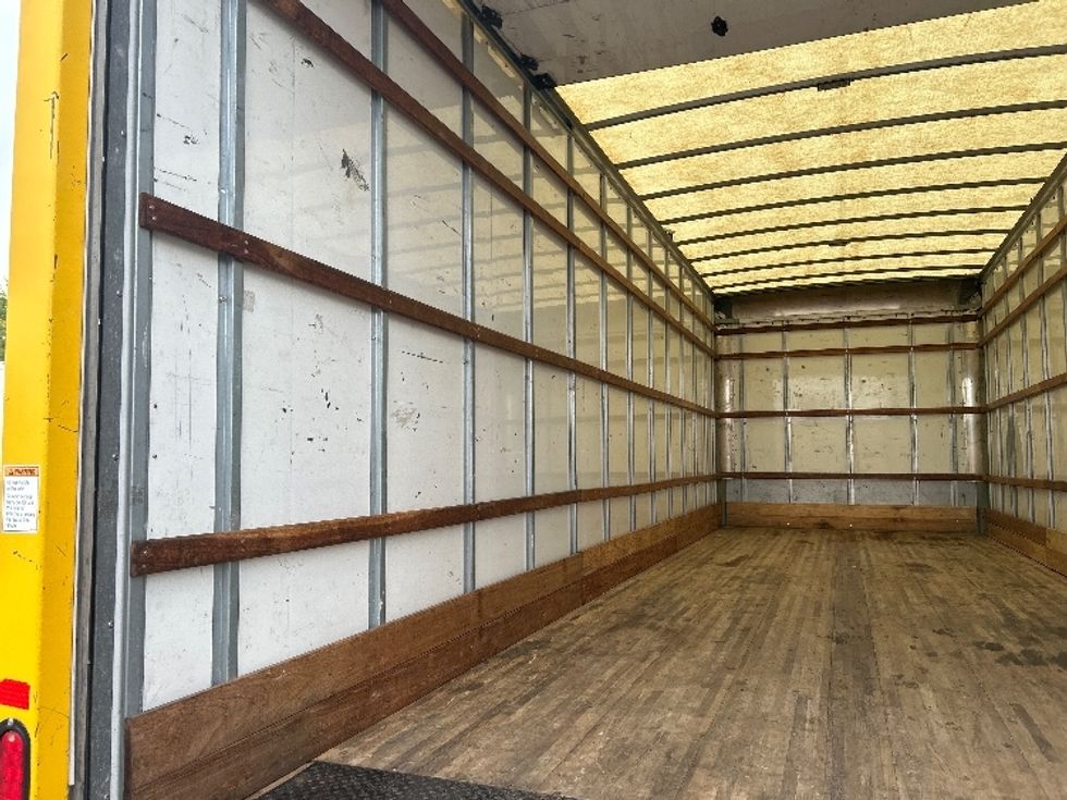 Medium Duty Box Truck-Light and Medium Duty Trucks-International-2021-MV607-Gahanna-OH-246,753\n\t\tmiles-$ 36,750 - Image 11
