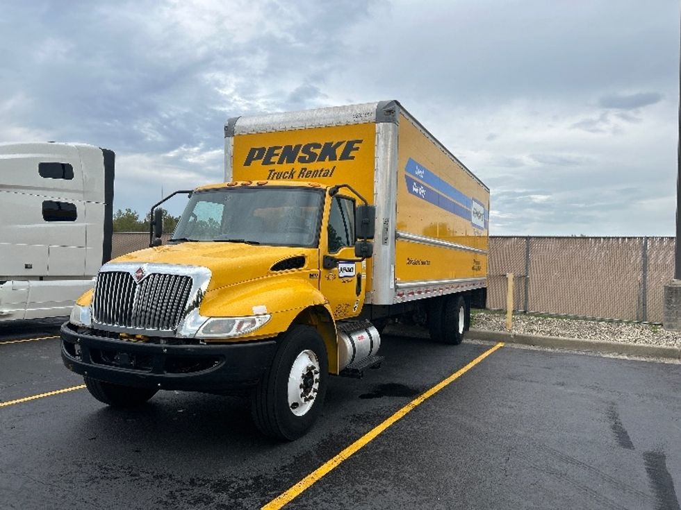 Medium Duty Box Truck-Light and Medium Duty Trucks-International-2021-MV607-Gahanna-OH-246,753\n\t\tmiles-$ 36,750 - Image 3