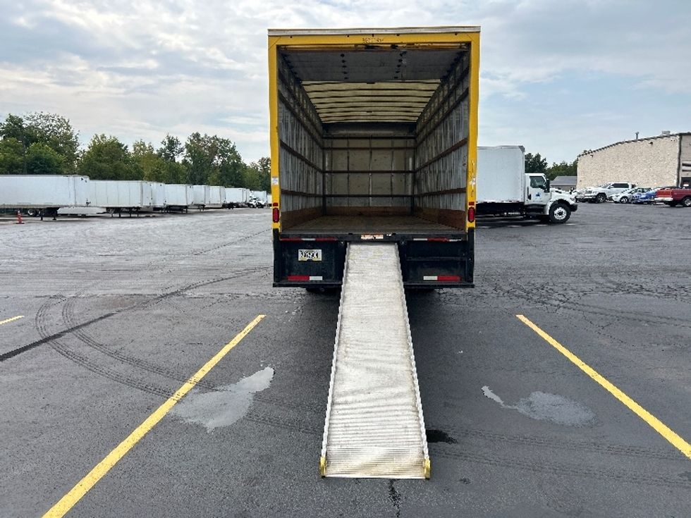 Medium Duty Box Truck-Light and Medium Duty Trucks-International-2021-MV607-Gahanna-OH-246,753\n\t\tmiles-$ 36,750 - Image 9