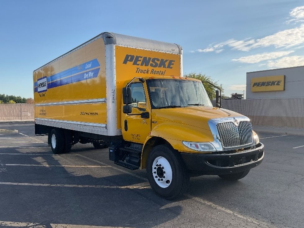 Medium Duty Box Truck-Light and Medium Duty Trucks-International-2021-MV607-Gahanna-OH-250,353\n\t\tmiles-$ 32,250 - Image 1