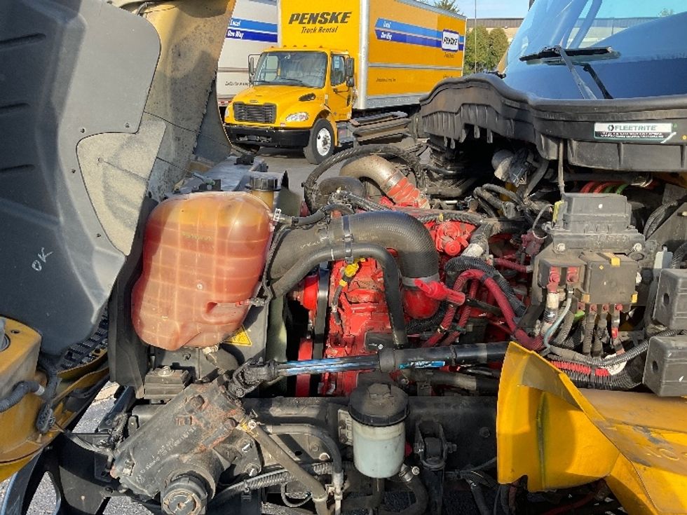 Medium Duty Box Truck-Light and Medium Duty Trucks-International-2021-MV607-Gahanna-OH-250,353\n\t\tmiles-$ 32,250 - Image 24