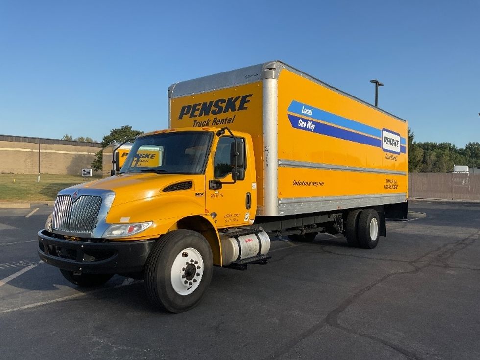 Medium Duty Box Truck-Light and Medium Duty Trucks-International-2021-MV607-Gahanna-OH-250,353\n\t\tmiles-$ 32,250 - Image 3