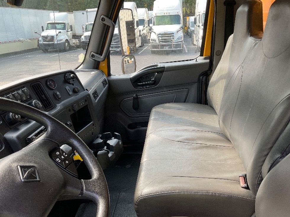 Medium Duty Box Truck-Light and Medium Duty Trucks-International-2021-MV607-Gainesville-GA-258,077\n\t\tmiles-$ 31,000 - Image 18