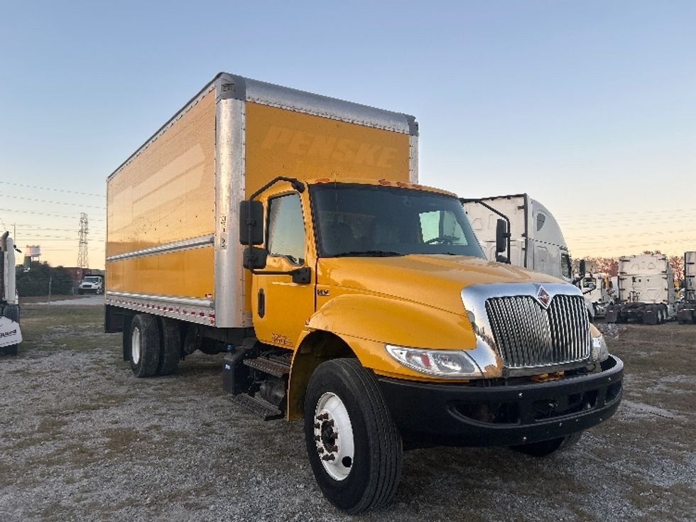 Medium Duty Box Truck-Light and Medium Duty Trucks-International-2021-MV607-Garden City-GA-166,233\n\t\tmiles-$ 38,250 - Image 1