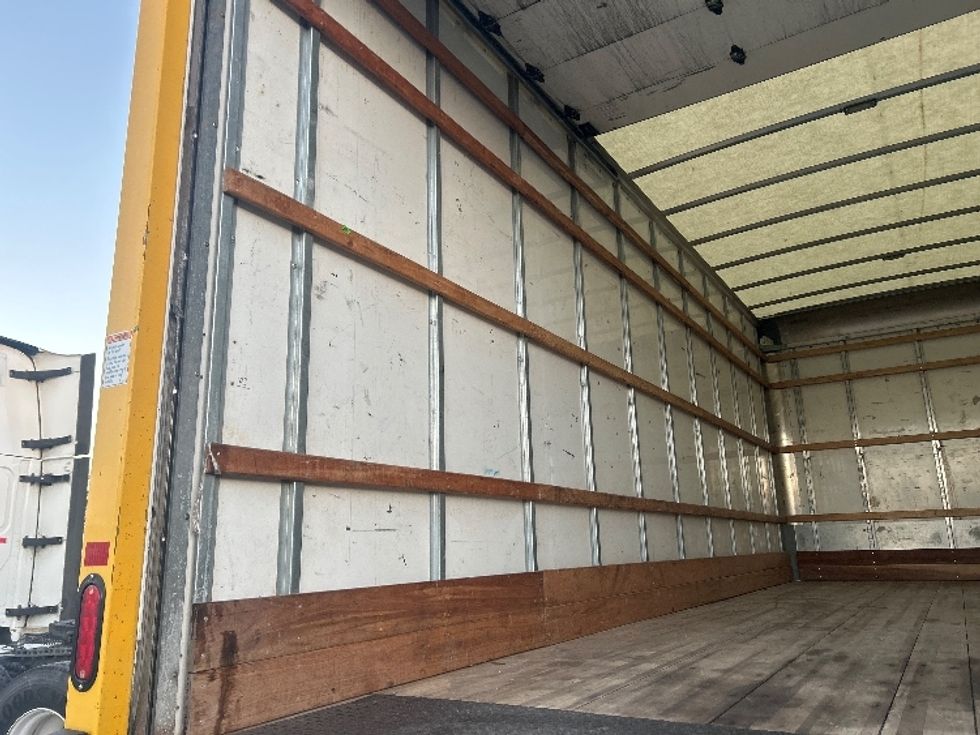 Medium Duty Box Truck-Light and Medium Duty Trucks-International-2021-MV607-Garden City-GA-166,233\n\t\tmiles-$ 38,250 - Image 11