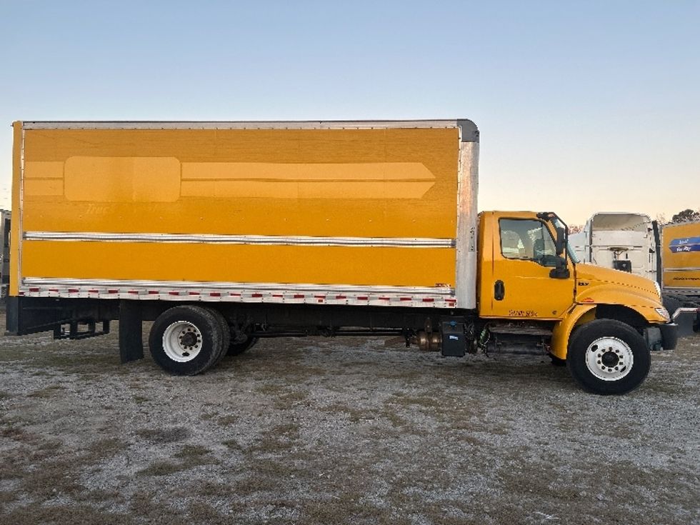 Medium Duty Box Truck-Light and Medium Duty Trucks-International-2021-MV607-Garden City-GA-166,233\n\t\tmiles-$ 38,250 - Image 15