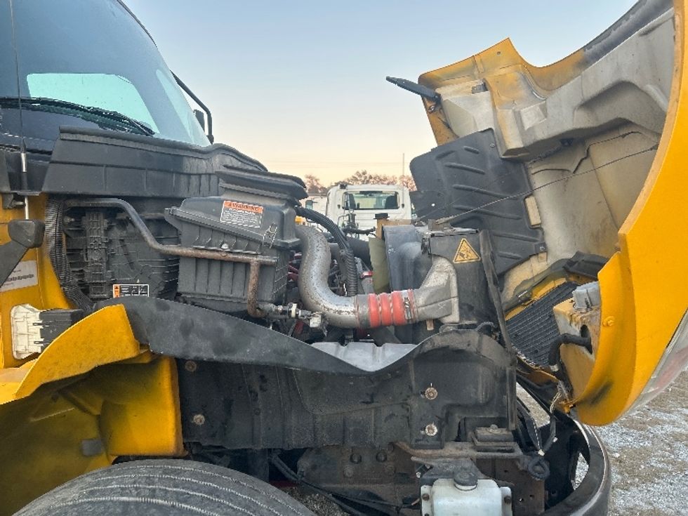 Medium Duty Box Truck-Light and Medium Duty Trucks-International-2021-MV607-Garden City-GA-166,233\n\t\tmiles-$ 38,250 - Image 23