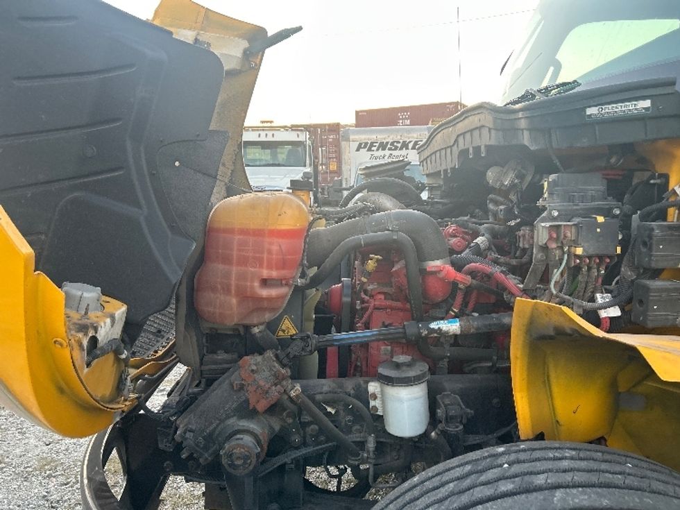 Medium Duty Box Truck-Light and Medium Duty Trucks-International-2021-MV607-Garden City-GA-166,233\n\t\tmiles-$ 38,250 - Image 24