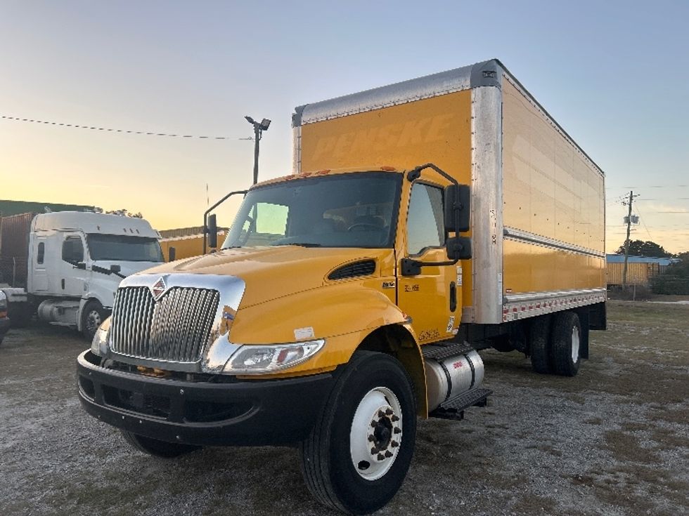 Medium Duty Box Truck-Light and Medium Duty Trucks-International-2021-MV607-Garden City-GA-166,233\n\t\tmiles-$ 38,250 - Image 3