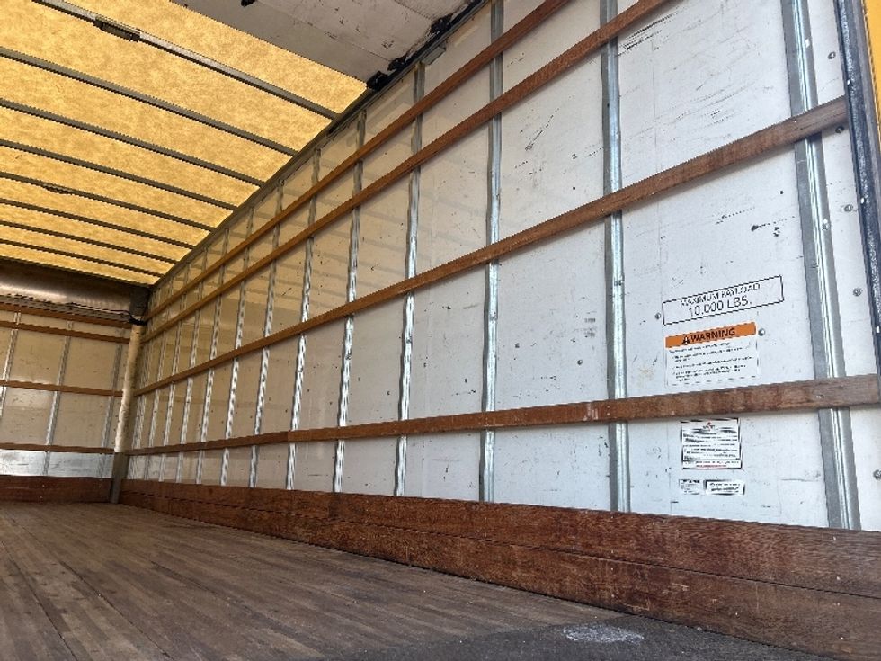 Medium Duty Box Truck-Light and Medium Duty Trucks-International-2021-MV607-Garden City-GA-203,017\n\t\tmiles-$ 43,000 - Image 12