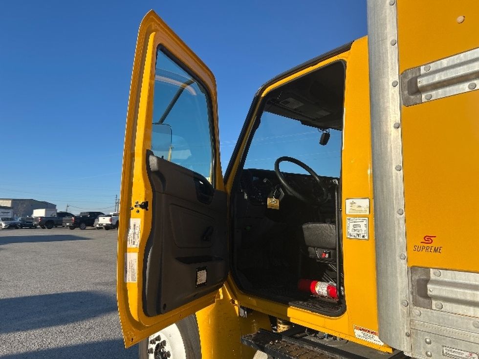 Medium Duty Box Truck-Light and Medium Duty Trucks-International-2021-MV607-Garden City-GA-203,017\n\t\tmiles-$ 43,000 - Image 16