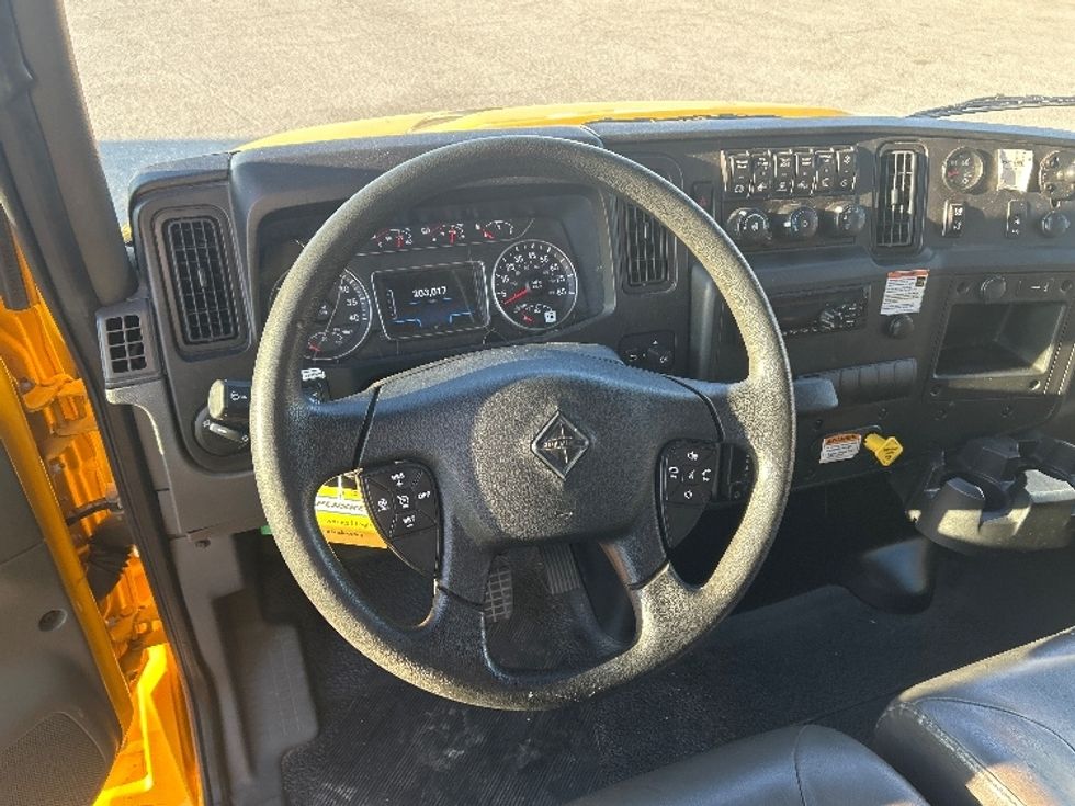 Medium Duty Box Truck-Light and Medium Duty Trucks-International-2021-MV607-Garden City-GA-203,017\n\t\tmiles-$ 43,000 - Image 18