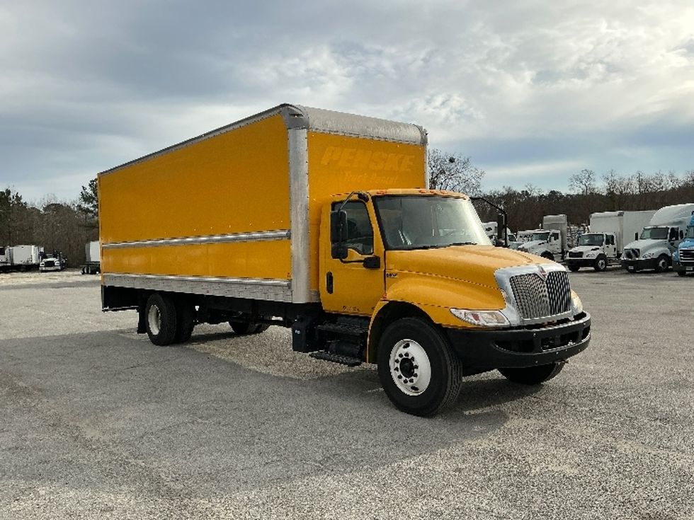 Medium Duty Box Truck-Light and Medium Duty Trucks-International-2021-MV607-Garden City-GA-205,474\n\t\tmiles-$ 42,500 - Image 1