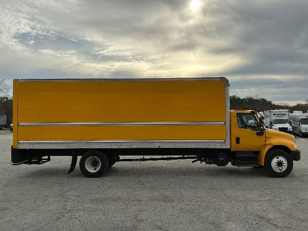 Medium Duty Box Truck-Light and Medium Duty Trucks-International-2021-MV607-Garden City-GA-205,474\n\t\tmiles-$ 42,500 - Image 14