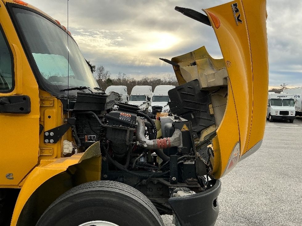 Medium Duty Box Truck-Light and Medium Duty Trucks-International-2021-MV607-Garden City-GA-205,474\n\t\tmiles-$ 42,500 - Image 22