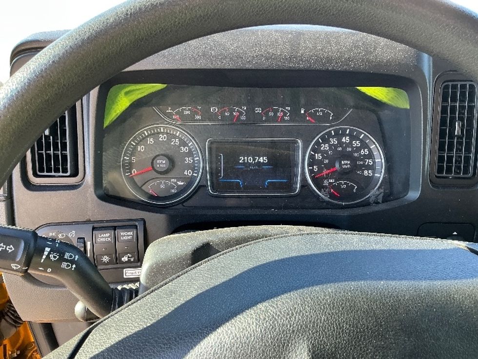 Medium Duty Box Truck-Light and Medium Duty Trucks-International-2021-MV607-Garden City-GA-210,746\n\t\tmiles-$ 41,750 - Image 16