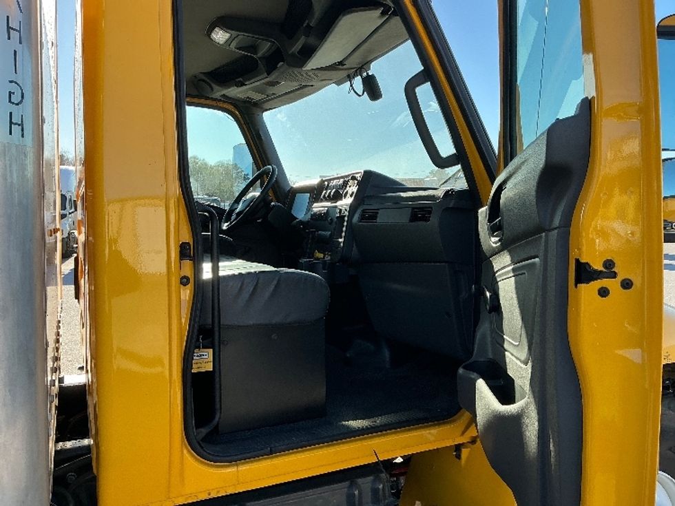 Medium Duty Box Truck-Light and Medium Duty Trucks-International-2021-MV607-Garden City-GA-210,746\n\t\tmiles-$ 41,750 - Image 18