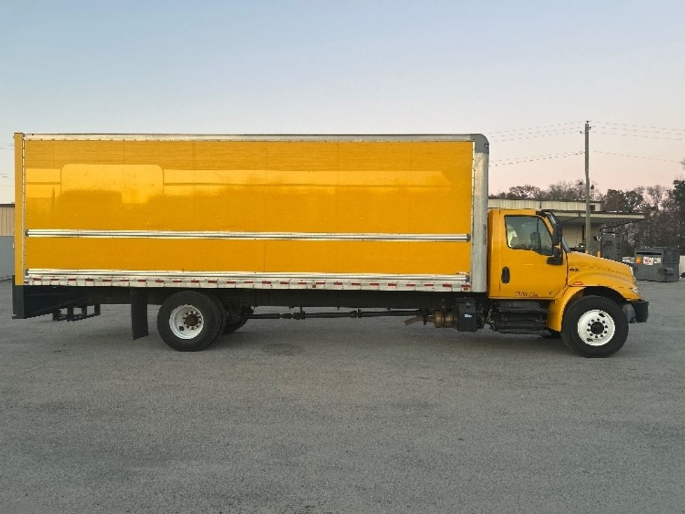 Medium Duty Box Truck-Light and Medium Duty Trucks-International-2021-MV607-Garden City-GA-220,979\n\t\tmiles-$ 40,250 - Image 14