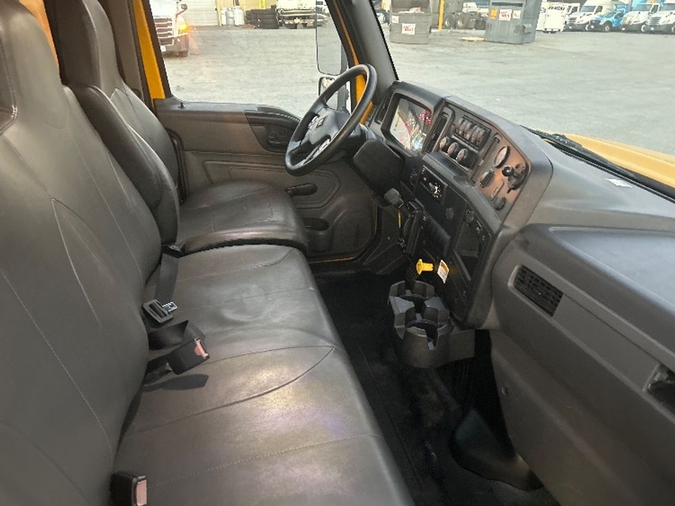 Medium Duty Box Truck-Light and Medium Duty Trucks-International-2021-MV607-Garden City-GA-220,979\n\t\tmiles-$ 40,250 - Image 21