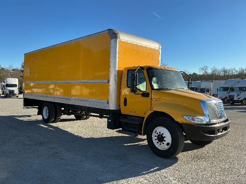 Medium Duty Box Truck-Light and Medium Duty Trucks-International-2021-MV607-Garden City-GA-246,890\n\t\tmiles-$ 34,500 - Image 1