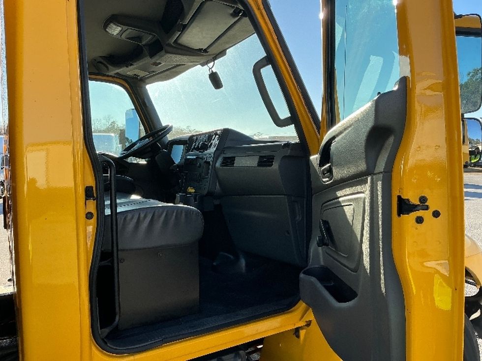 Medium Duty Box Truck-Light and Medium Duty Trucks-International-2021-MV607-Garden City-GA-246,890\n\t\tmiles-$ 34,500 - Image 19