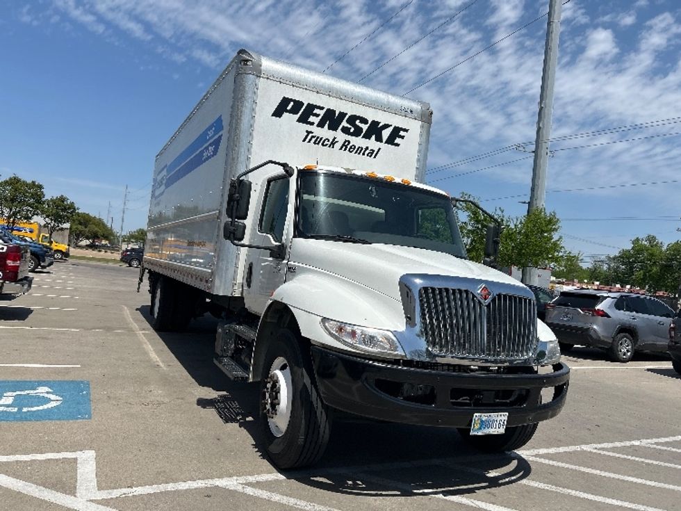 Medium Duty Box Truck-Light and Medium Duty Trucks-International-2021-MV607-Garland-TX-124,812\n\t\tmiles-$ 70,250 - Image 1