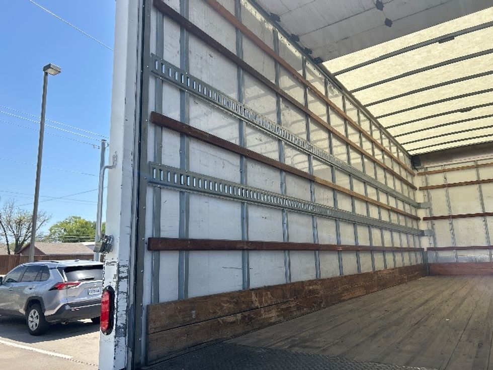 Medium Duty Box Truck-Light and Medium Duty Trucks-International-2021-MV607-Garland-TX-124,812\n\t\tmiles-$ 70,250 - Image 11
