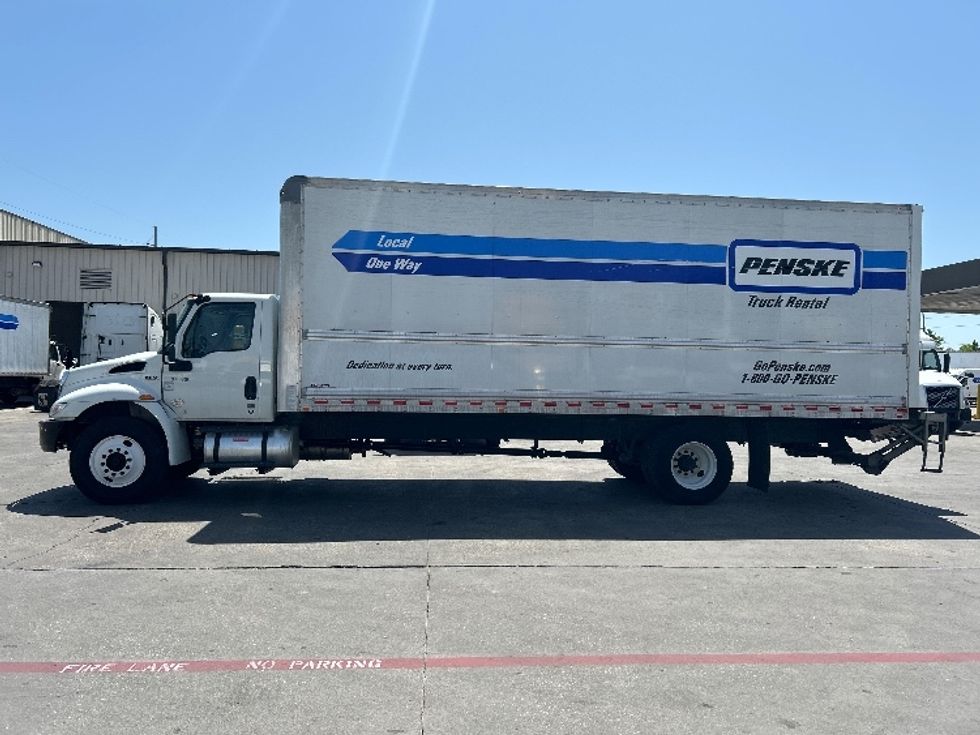 Medium Duty Box Truck-Light and Medium Duty Trucks-International-2021-MV607-Garland-TX-124,812\n\t\tmiles-$ 70,250 - Image 15