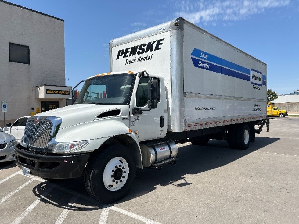 Medium Duty Box Truck-Light and Medium Duty Trucks-International-2021-MV607-Garland-TX-124,812\n\t\tmiles-$ 70,250 - Image 3