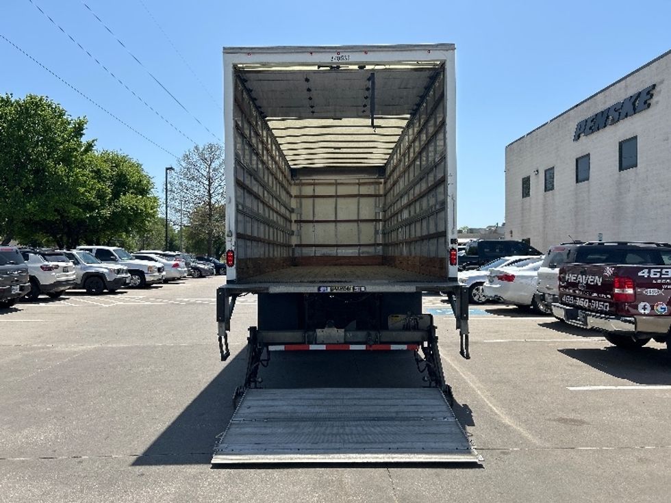 Medium Duty Box Truck-Light and Medium Duty Trucks-International-2021-MV607-Garland-TX-124,812\n\t\tmiles-$ 70,250 - Image 9
