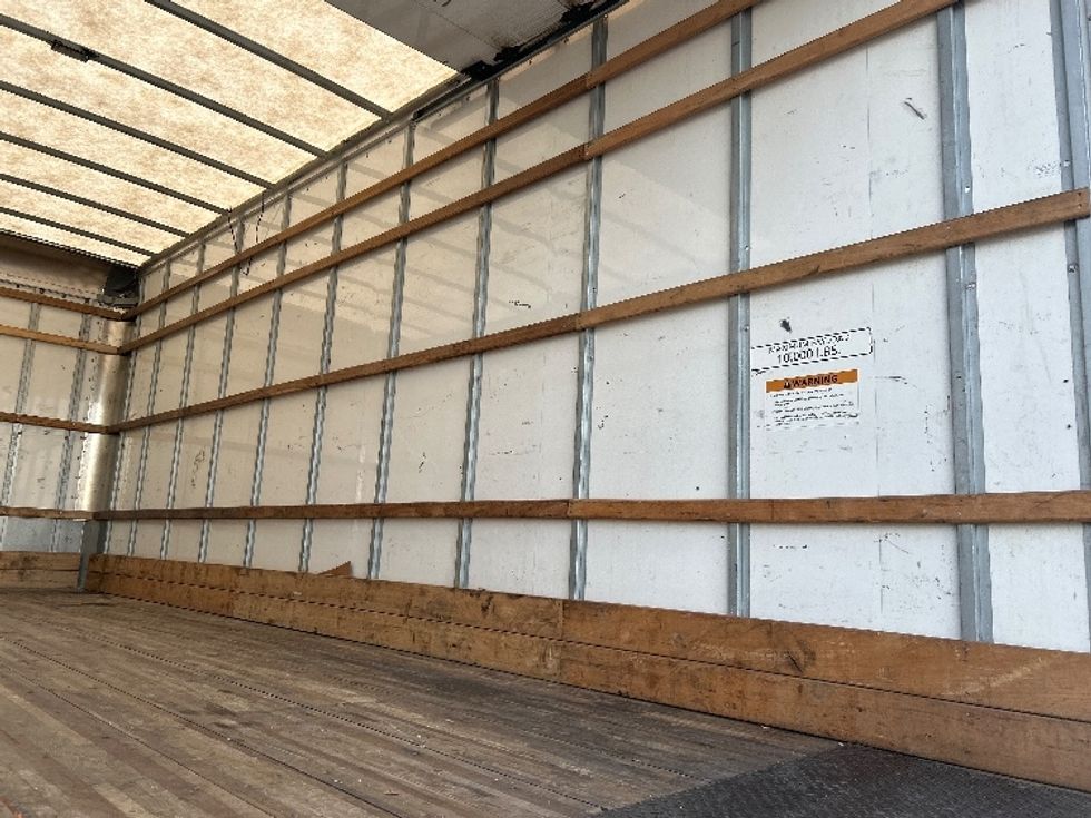 Medium Duty Box Truck-Light and Medium Duty Trucks-International-2021-MV607-Garland-TX-166,898\n\t\tmiles-$ 40,750 - Image 10